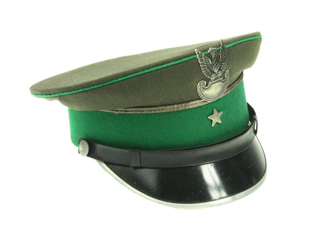 Officer visor cap with eagle insignia